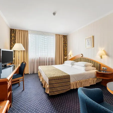 Panorama Hotel 4*