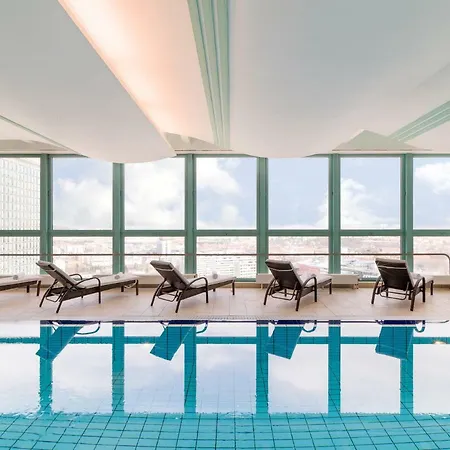 Panorama Hotell 4*